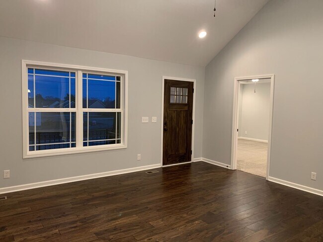 Building Photo - 200 Lexington Cove Blvd