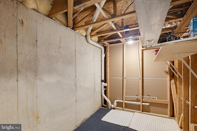 Building Photo - 6505 Autumn Wind Cir