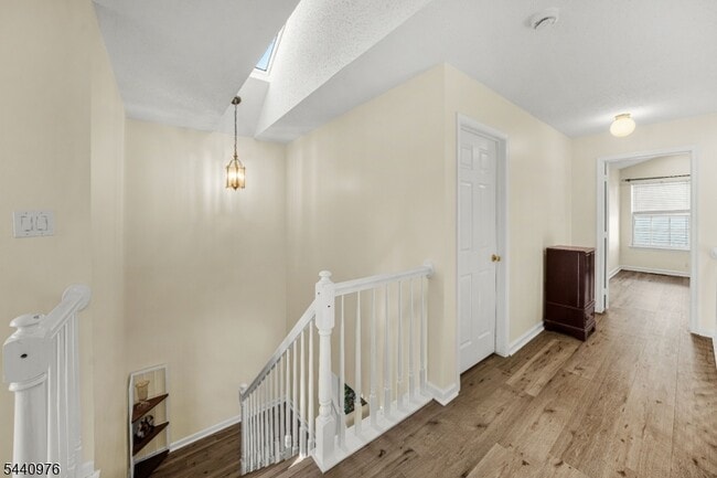 Building Photo - 41 Tall Oaks Ct