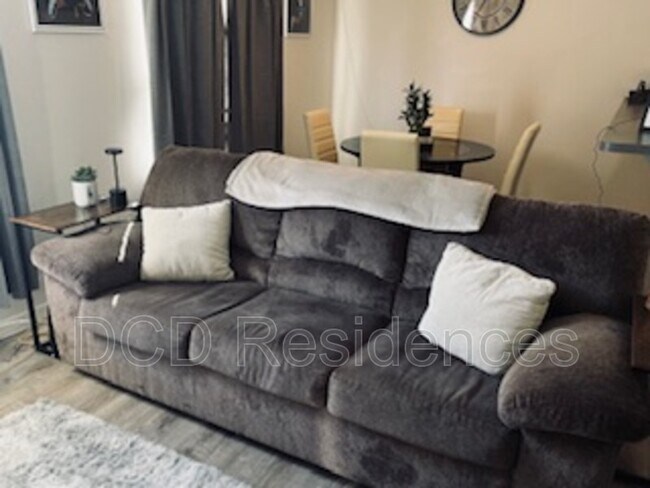 Building Photo - 11330 Cockle Dr