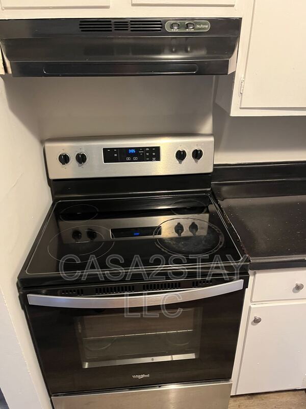 Building Photo - 4915 Saddlebrook Ln