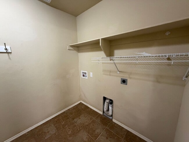 Building Photo - Beautiful and Cozy 3bed/2bath with an Office Available in North Norman!