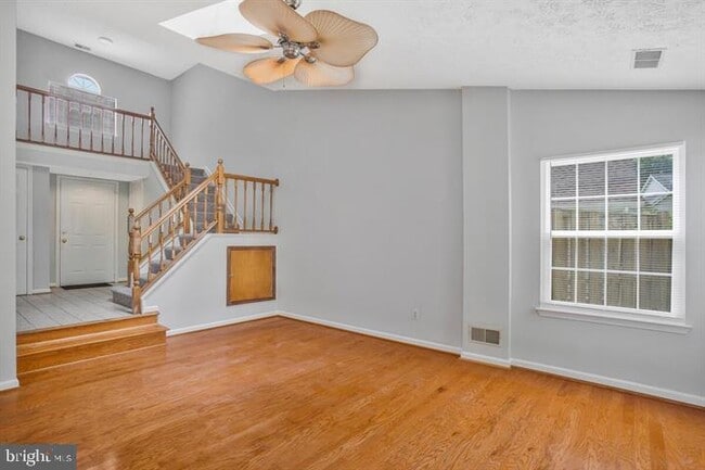 Building Photo - 4325 Lord Fairfax Ct