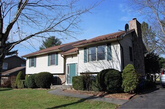 Building Photo - Available for the 2026-2027 leasing term