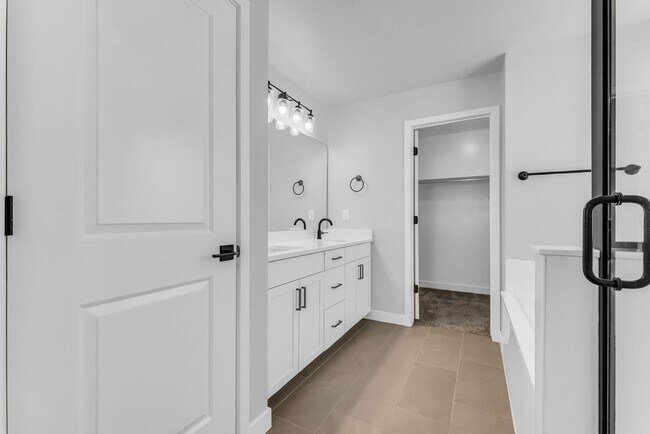 Building Photo - 3062 S 2425 W