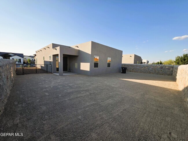 Building Photo - 12936 Tatenhill