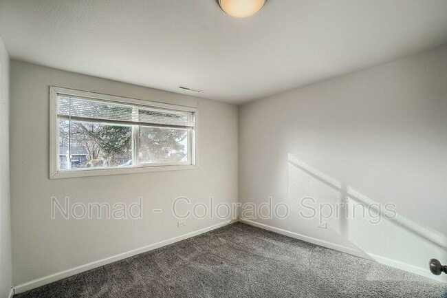 Building Photo - 3660 Brentwood Terrace