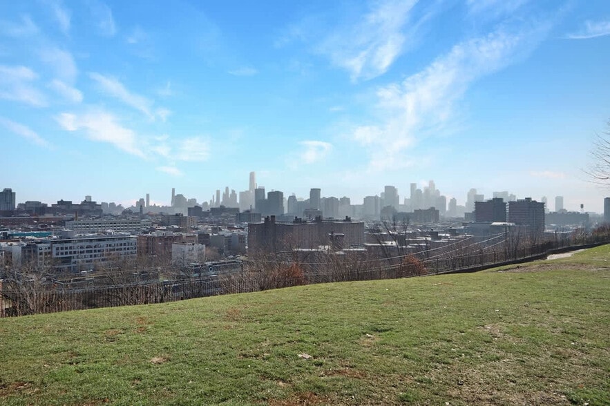 Building Photo - 234 Webster Ave