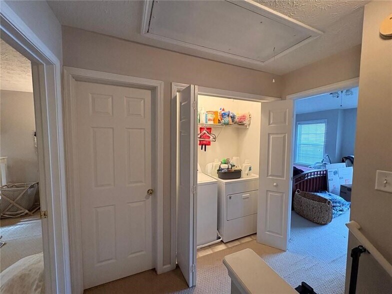 Building Photo - 3082 Kentmere Dr