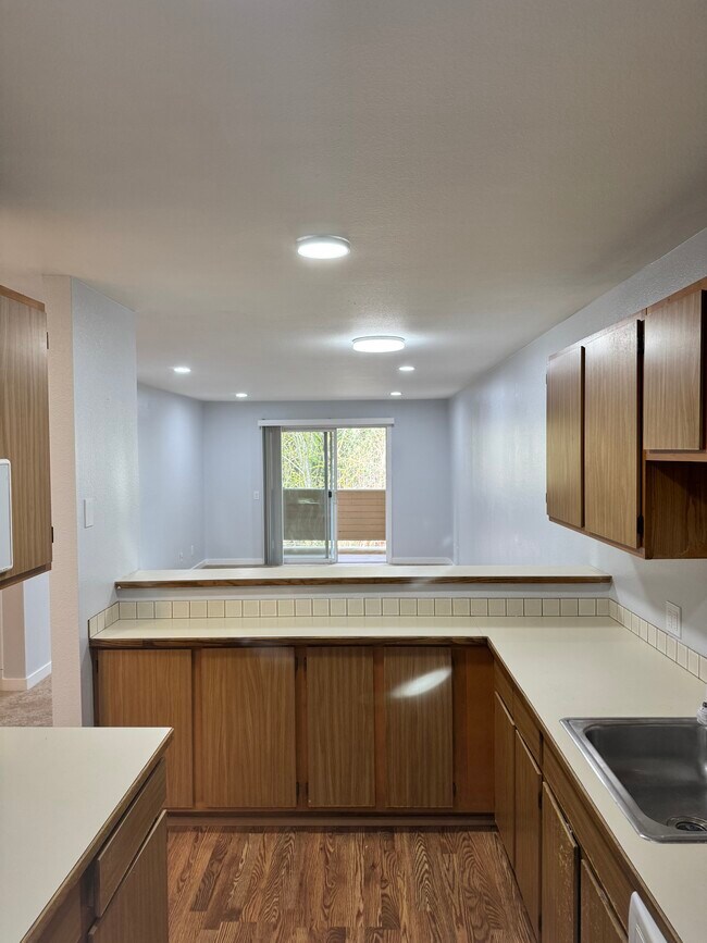 Building Photo - 16115 4th Ave NE