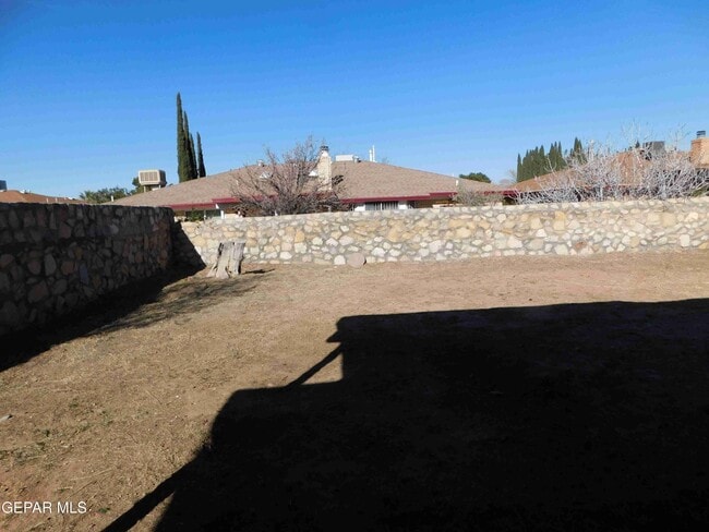 Building Photo - 11249 War Feather Dr