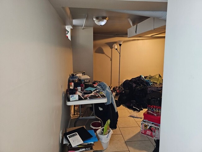 Building Photo - 4 bedroom House Close to U of M! Leasing f...