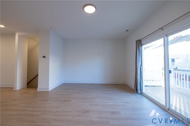 Building Photo - 15309 Sunray Aly