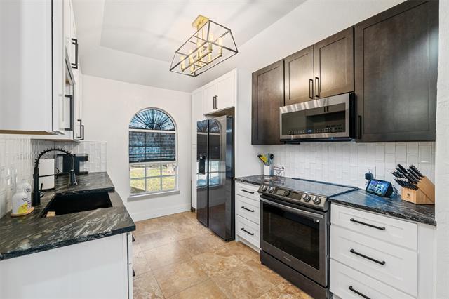 Building Photo - 7829 Creekview Dr