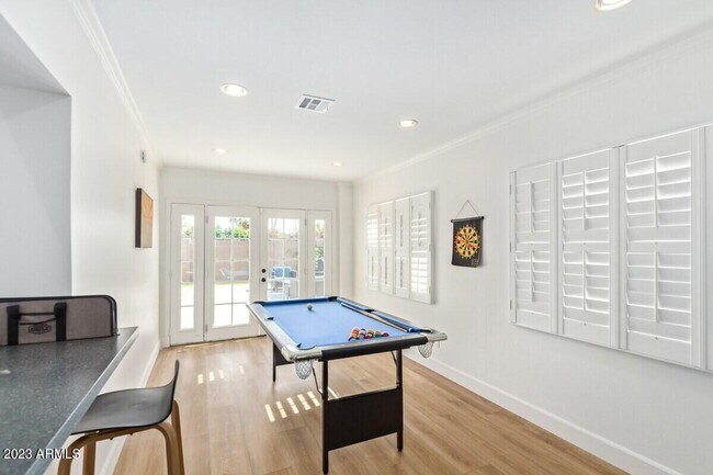 Building Photo - 5253 E Beck Ln