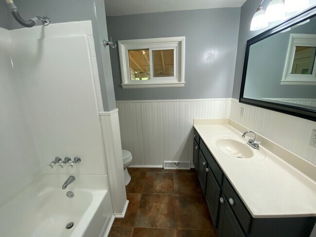 Building Photo - 2663 E Stanford St