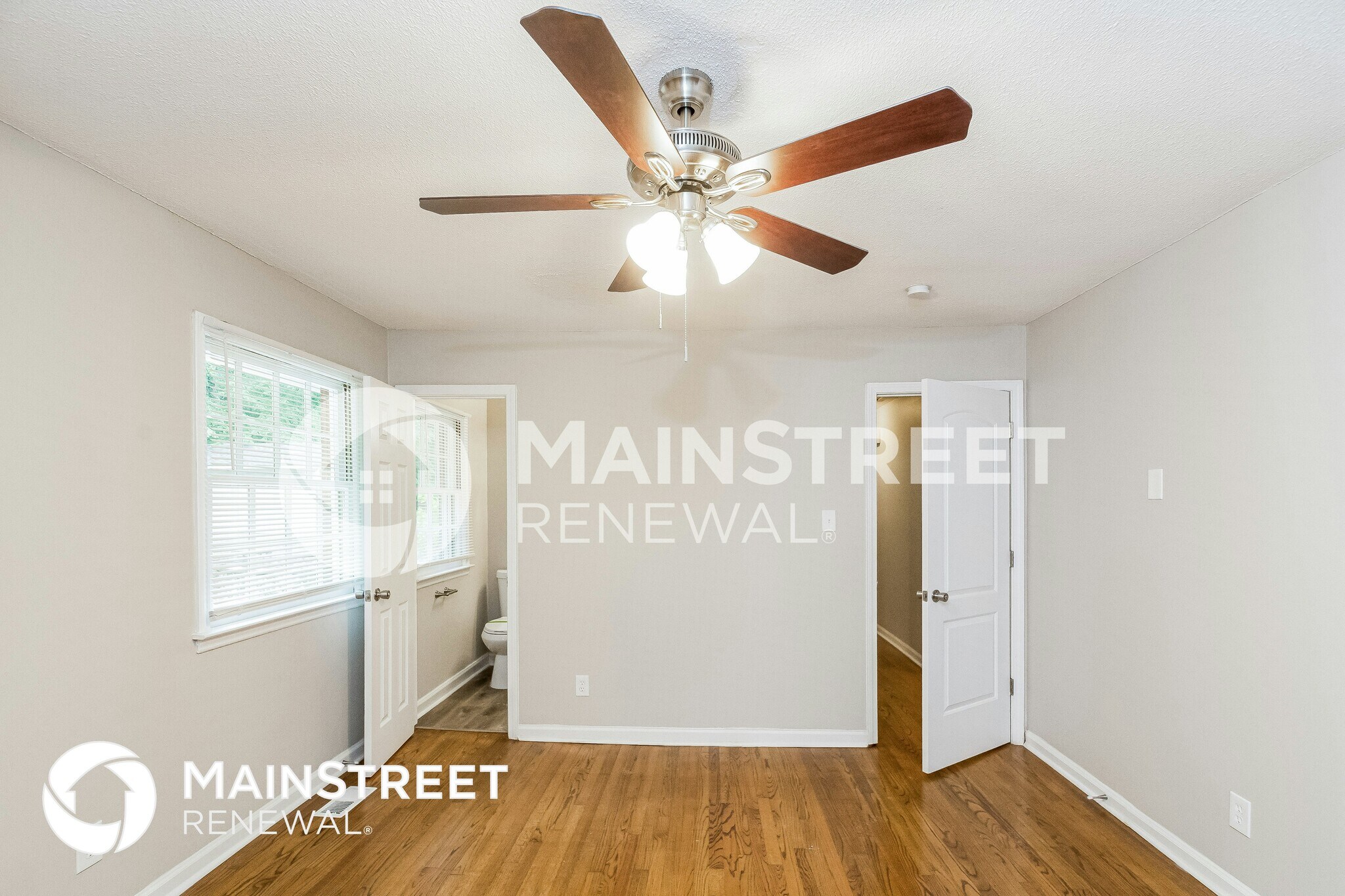 Building Photo - 4545 Kinlock Dr