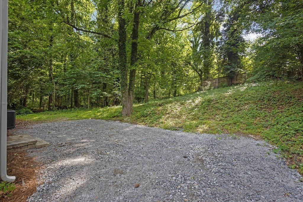 Building Photo - 1080 Westmont Rd SW