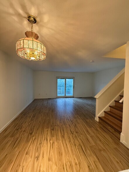 Living Room-1 - 76 Oak Ridge Dr