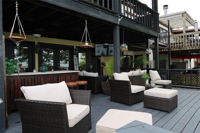 Building Photo - 3816 Mediterranean St