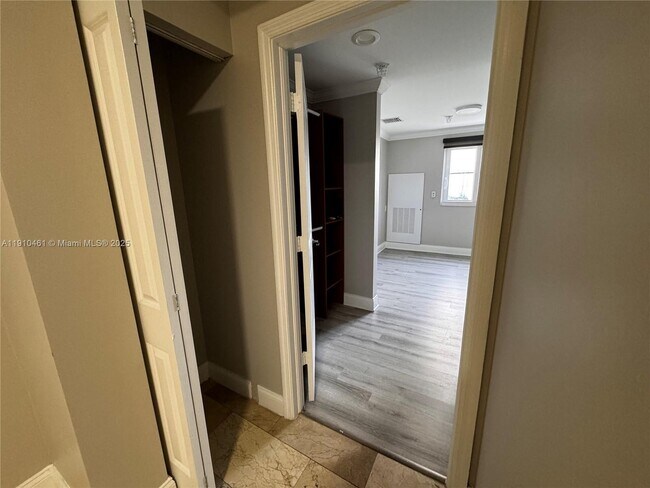 Building Photo - 1750 NW 107th Ave