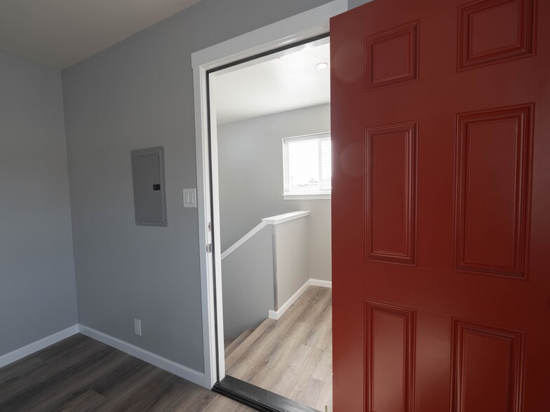 Building Photo - 2456 88th Ave