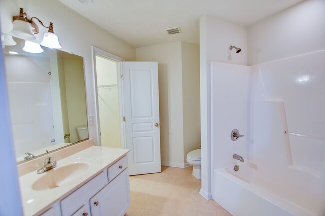 Building Photo - 5444 Royal Tern Ct