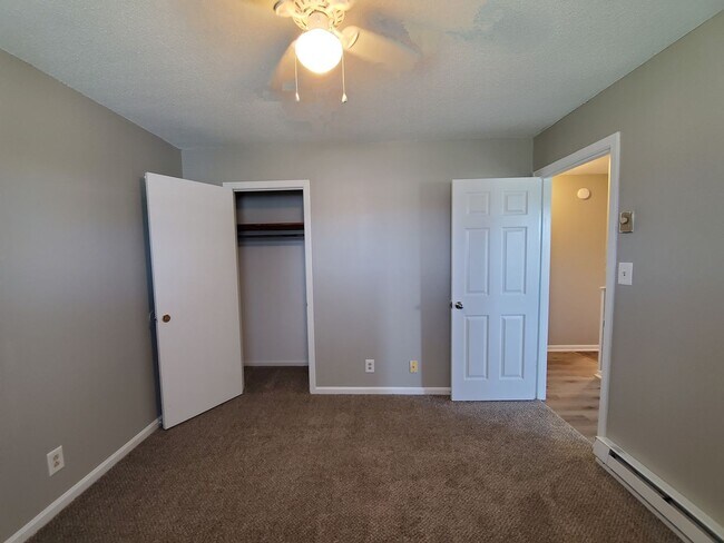 Building Photo - Tandy Drive Apartments