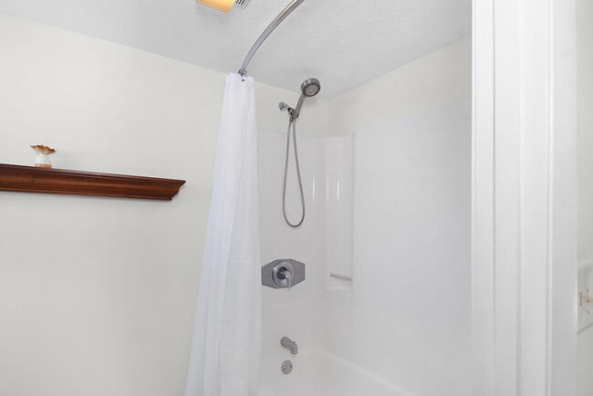 Building Photo - 3254 SE Aster Ln