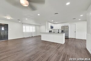 Building Photo - 129 Young W