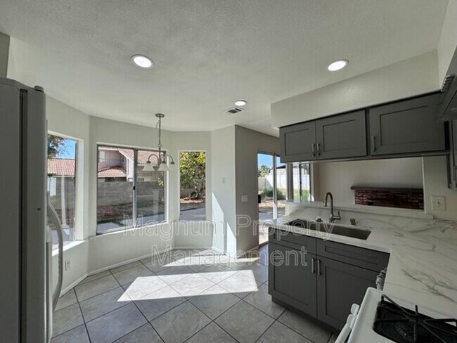 Building Photo - 24743 Angella Way