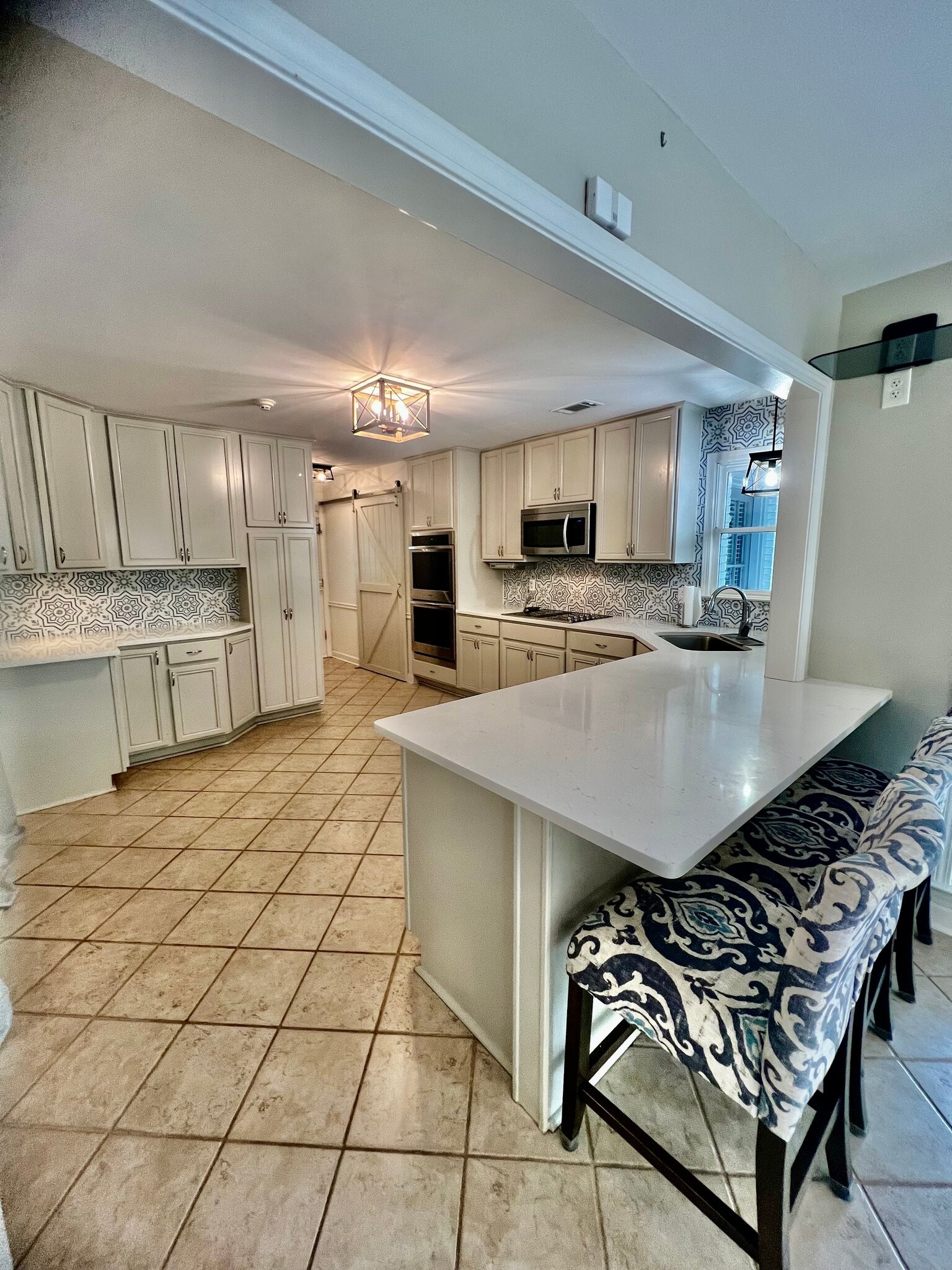 Building Photo - 205 Kinderhill Ct