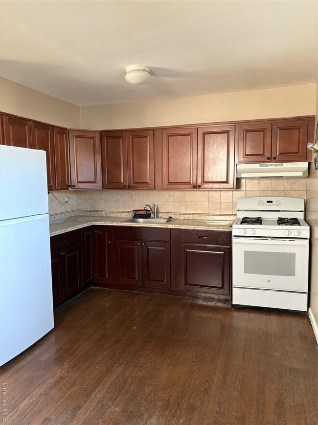 Building Photo - 475 Marconi Blvd