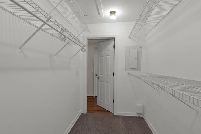 Building Photo - **A RARE FIND - GREEN HILLS CONDO WITH QUI...