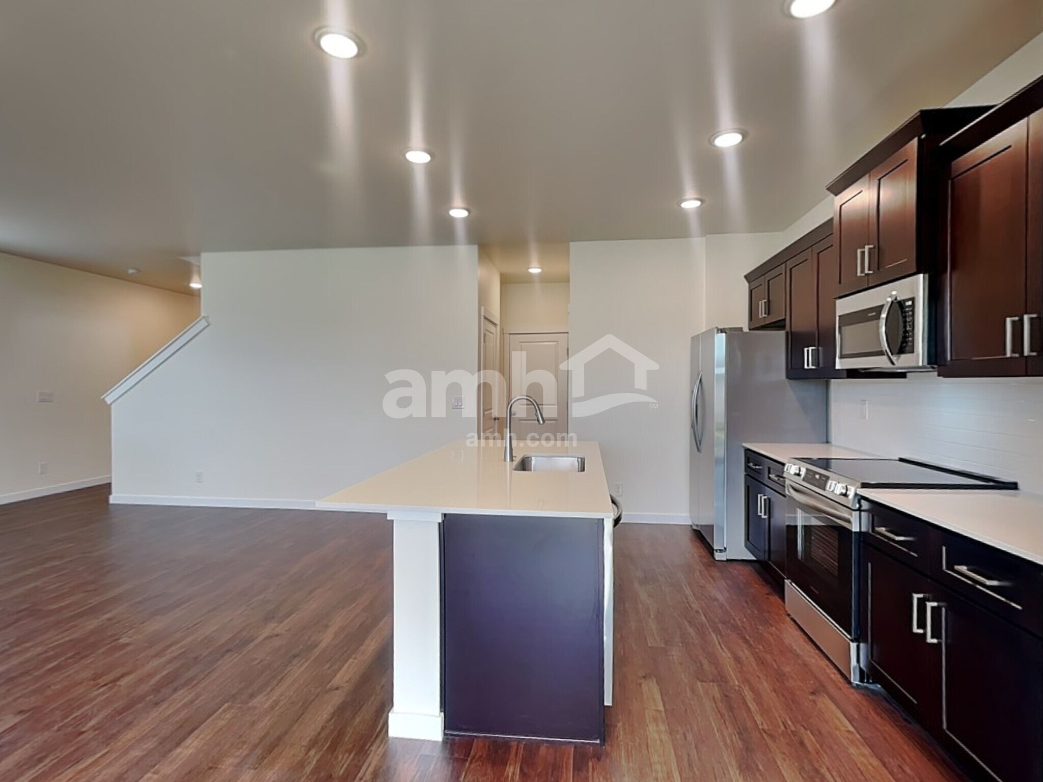 Building Photo - 9428 W Shumard St