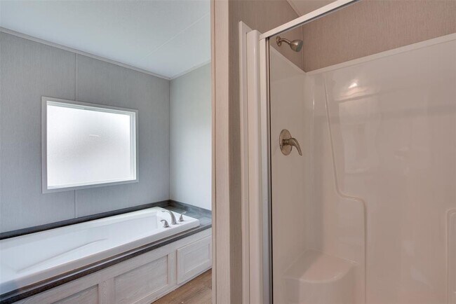 Building Photo - 315 Broadmore Dr