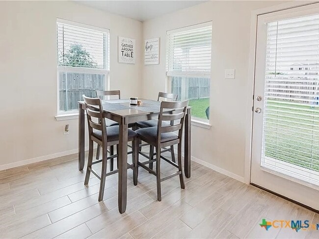 Building Photo - 228 Sage Meadows Dr