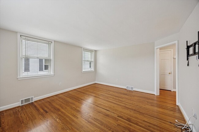 Building Photo - Charming 3-Bedroom Home in Marple Newtown ...