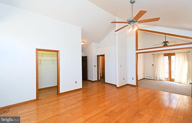 Building Photo - 306 Cedar Hill Rd