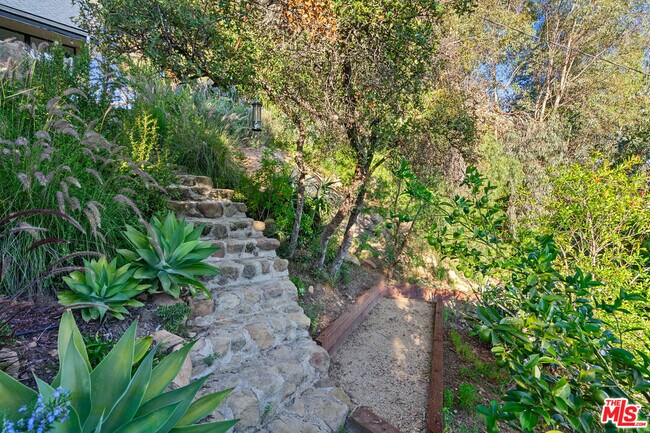 Building Photo - 20784 Medley Ln