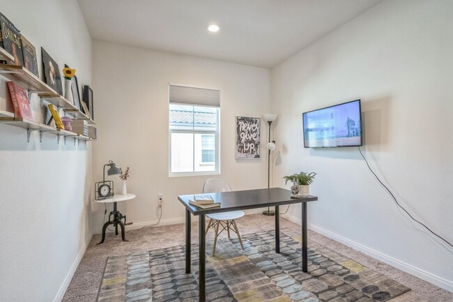 Building Photo - 2018 Barite St