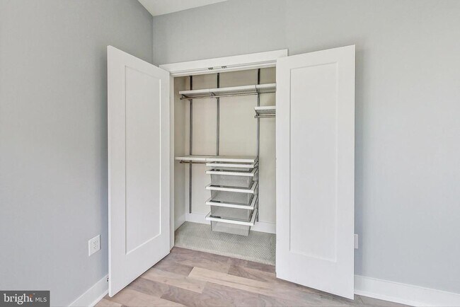 Building Photo - 1458 Piccard Dr