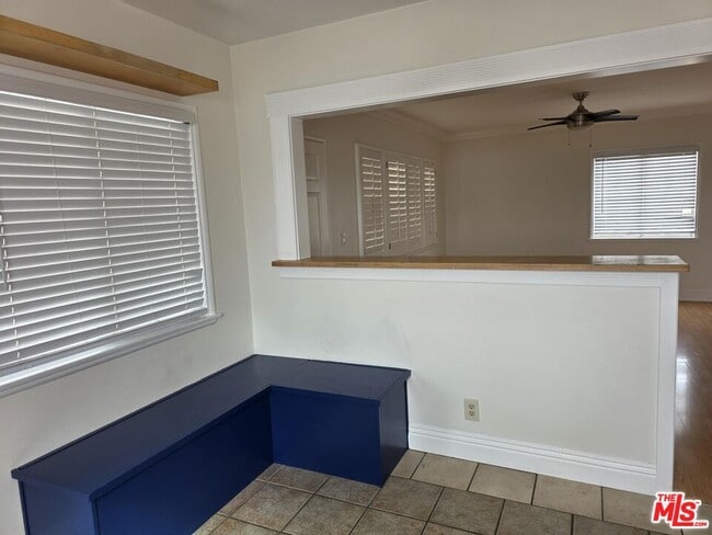 Building Photo - 509 S Catalina Ave