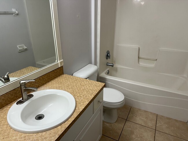 Bathroom - 2715 51st St SW