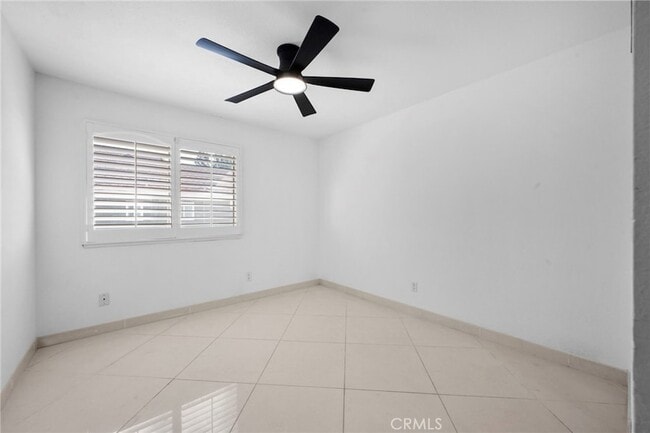 Building Photo - 1232 Meadow Ct