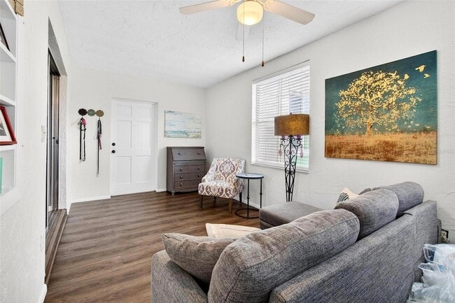 Building Photo - 2452 Brazilia Dr