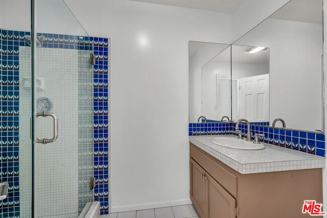 Building Photo - 17606 Camino De Yatasto