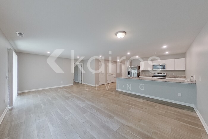 Building Photo - 2502 Kenton Ct SE