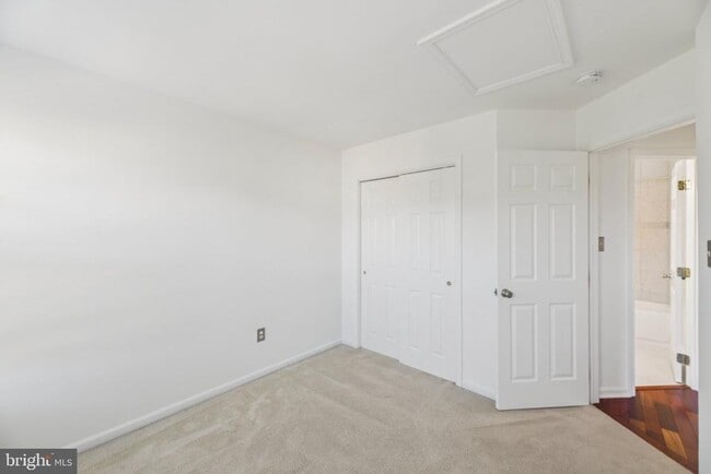 Building Photo - 6330 James Harris Way