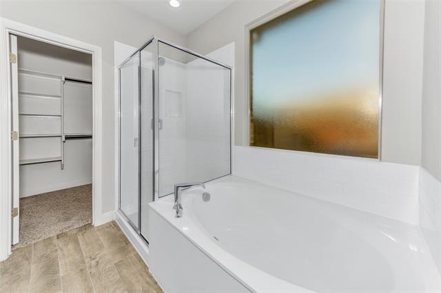 Building Photo - 11524 Leeson St